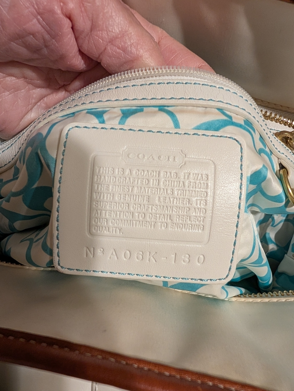 Vintage Coach Hamptons Tote & Matching Sandals - Picture 9 of 16